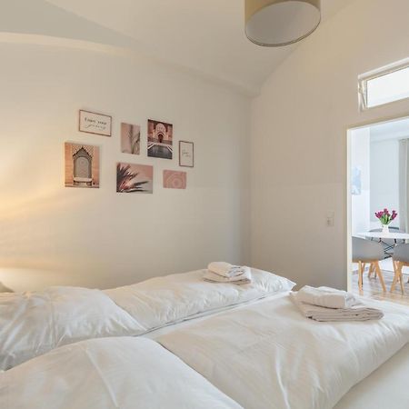 Xxxl Bed/ Free Parking/ Central Wina Bagian luar foto