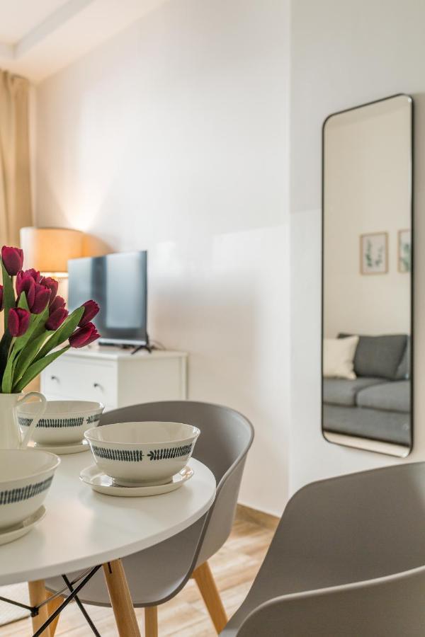 Xxxl Bed/ Free Parking/ Central Wina Bagian luar foto